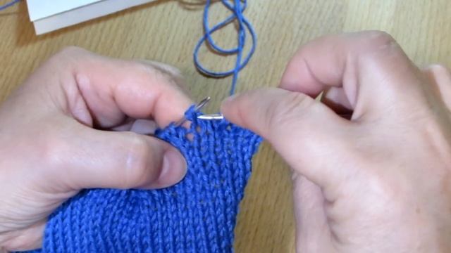 Платье - сарафан на 1-2 года спицами ЧАСТЬ 2/3 / Dress - sundress 1-2 year needles PART 2/3 смотреть онлайн