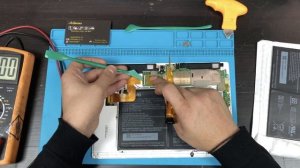 Планшет lenovo tab2 a10-70l перезагружается, разбираем после чего меняем аккумулятор.