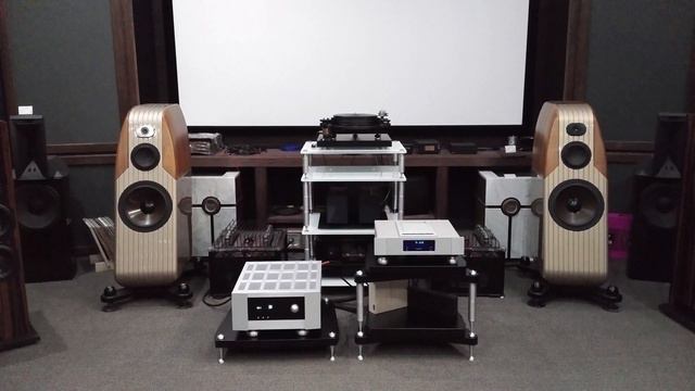 Metronome CD, Bladelius Oden integrated amp, Kharma Exquisite speakers playing Jacques Loussier смотреть онлайн
