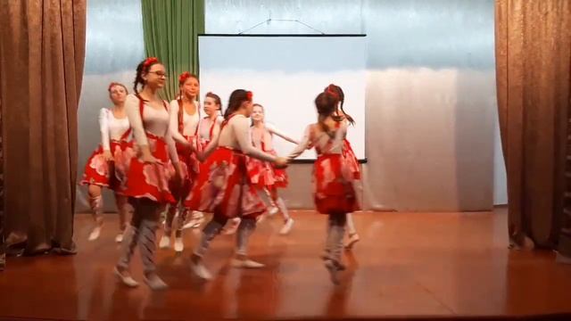 Танец "Хуторянка" Образцовый коллектив эстрадного танца "Конфетти" смотреть онлайн