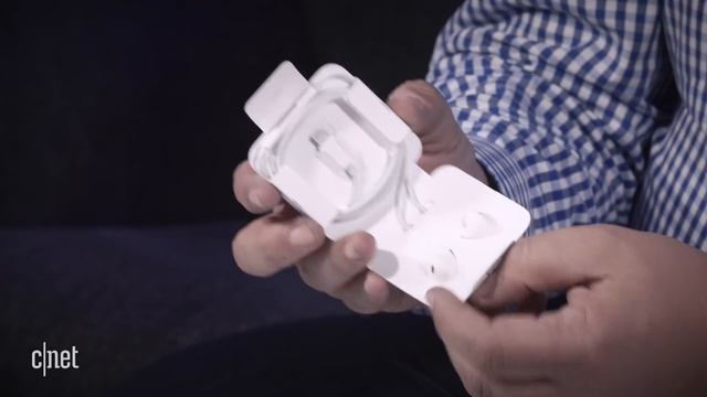 Unboxing the iPhone 11 with clear Apple phone case смотреть онлайн