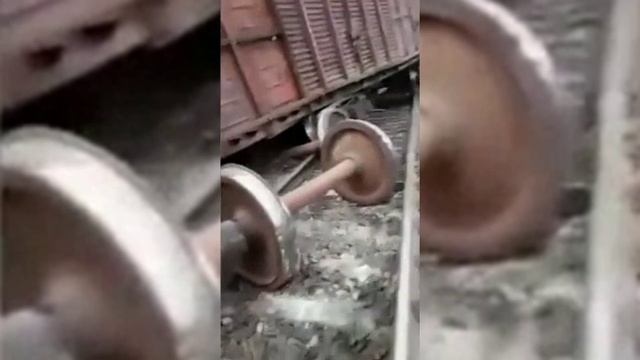 В Забайкальском крае столкнулись два грузовых поезда на перегоне Алеур - Бушулей. смотреть онлайн