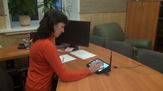 Удобная такая система видеоконтроля, не занимающая много места на столе