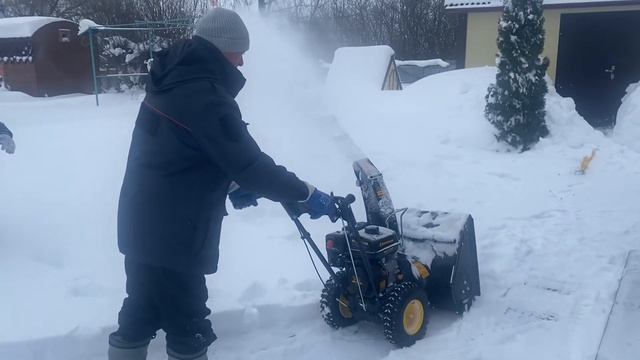 20 соток/ купили снегоуборщик/ Champion st553 в деле смотреть онлайн