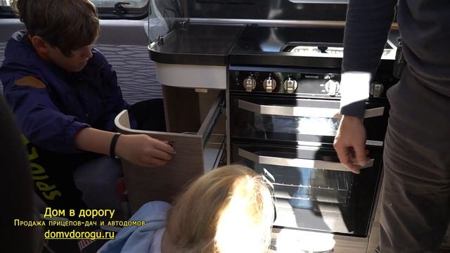 Для большой семьи на 8 спальных мест. Дом на колесах Hobby Prestige 720 UKFe Подробный обзор прицеп смотреть онлайн