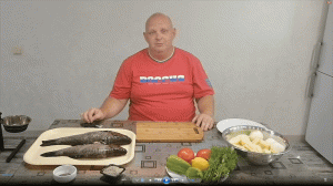 Рыба с овощами в духовом шкафу.