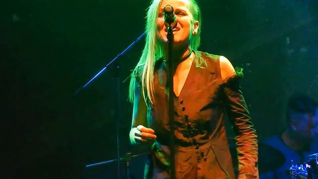 Маша и медведи - Улетай OST "Жестокость" (20 лет группе, Yotaspace) смотреть онлайн