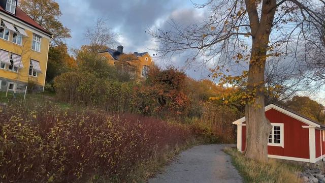 Stockholm Walks: Beautiful Palace, Art & Evening Sun On Royal Djurgården (Waldemarsudde To Manilla)