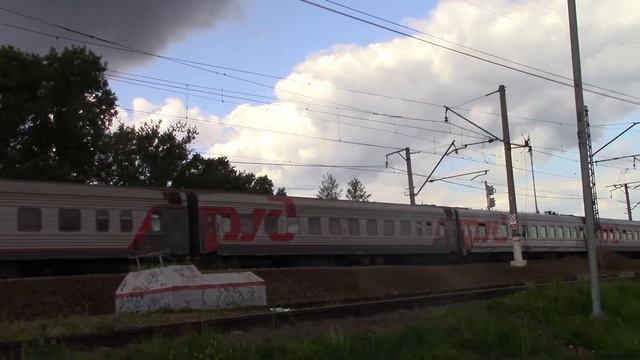 "Сине-Красный" Электровозы ЧС7-054,ЧС7-265 с поездом №375Я Воркута-Москва смотреть онлайн