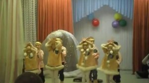 Танец оленей в национальных костюмах под коми песню