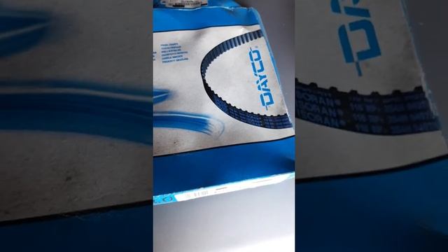 Ремень Грм фирм Gates и Dayko.Небольшой видео обзор. Что стало с ремнём спустя 6 лет. смотреть онлайн