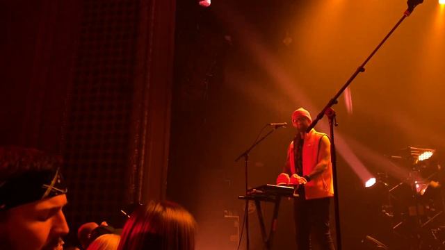 Highly Suspect: 16 Pabst Theater смотреть онлайн
