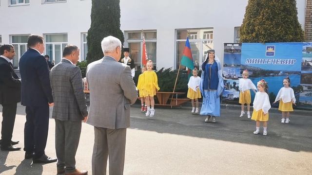 танец "Цып-цып, мои Цыплята" на День города смотреть онлайн