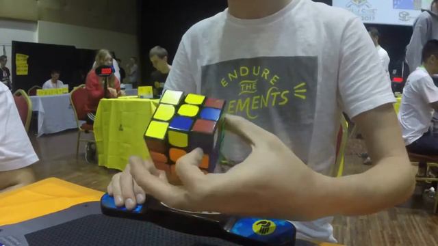 13.71 Official 3x3 One-Handed Average! [Rubik's Cube World Championships 2017] смотреть онлайн