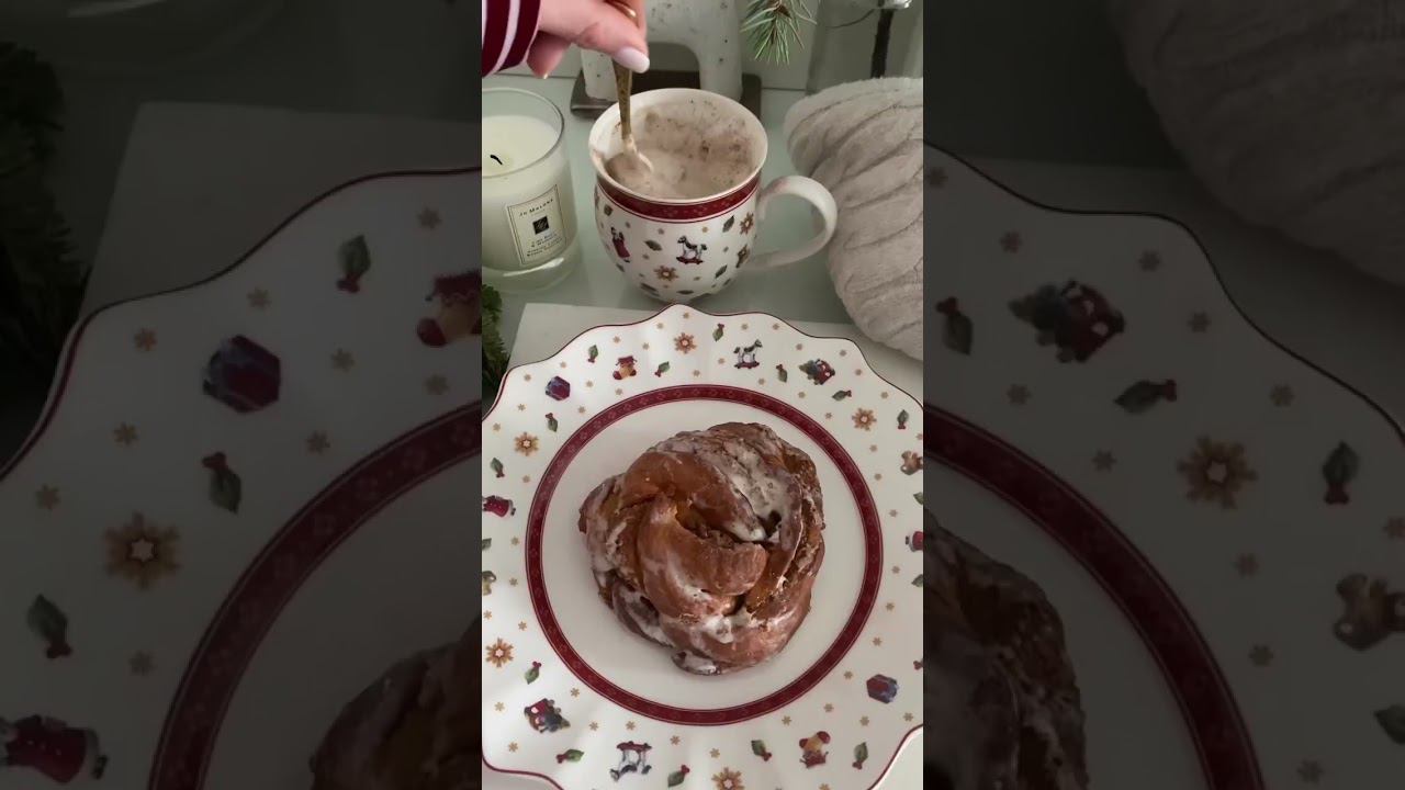 Наслаждайтесь любимыми напитками из кофейной кружки Toy’s Delight. смотреть онлайн