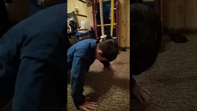 Отжимания максимальное количество раз. 70 раз!!!! смотреть онлайн
