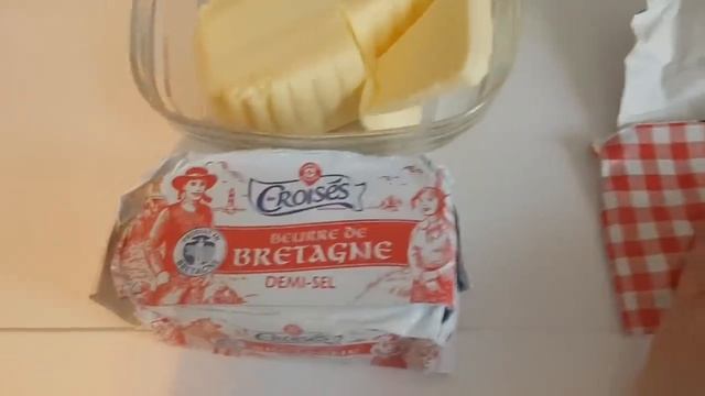 ХОЗЯЙСТВЕННЫЙ ФРАНЦУЗ. КАК БЫ НАМ НЕ ПОДРАТЬСЯ! СУПЕР ОБЕД ИЗ ГОРОХА. САМОИЗОЛЯЦИЯ ПО ФРАНЦУЗСКИ