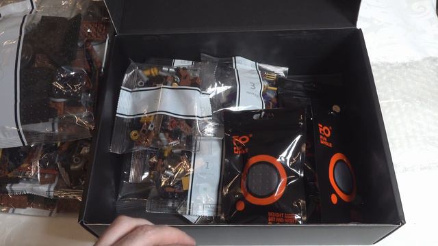Review: FunWhole Steampunk Ore Train LED Light Construction Set 1056 Pieces For Adults And Teens