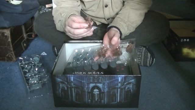 Unboxing the Dark Souls Board Game смотреть онлайн