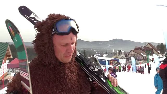 Яркий уик-энд. В Шерегеше состоялся массовый спуск в карнавальных костюмах. смотреть онлайн