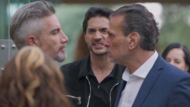 El amor invencible: Josefa y Ramses cachetean a Calixto смотреть онлайн