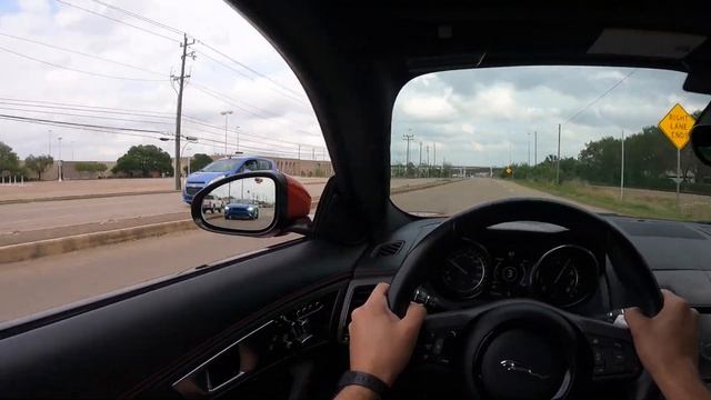 Jaguar F-Type R VS Ford Mustang 5.0 смотреть онлайн