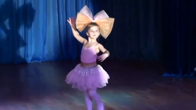 Куколка,-исп. Лиза Шевелева,4 года (первое исполнение) смотреть онлайн