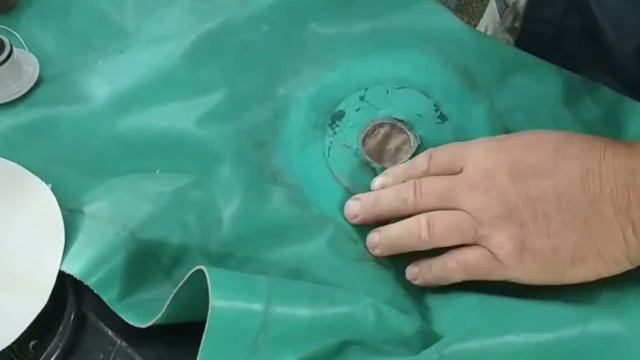 Надувная лодка Нырок-2. Замена старых клапанов на современные своими руками. смотреть онлайн