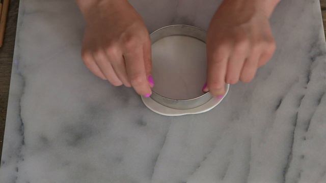 Polymer Clay Trinket Tray Tutorial. Three adorable flower designs! смотреть онлайн