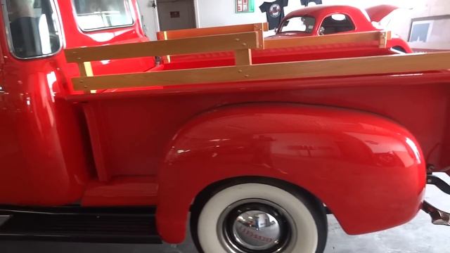 1951 Chevrolet Five-Window Classic Tour смотреть онлайн