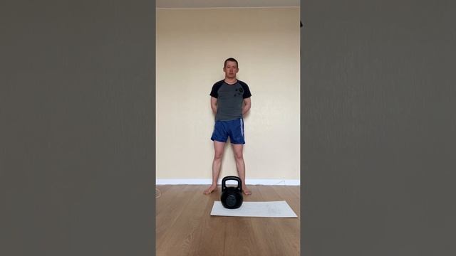 Кубковые приседания(Гоблет-приседания) с гирей. Разбор техники выполнения упражнения