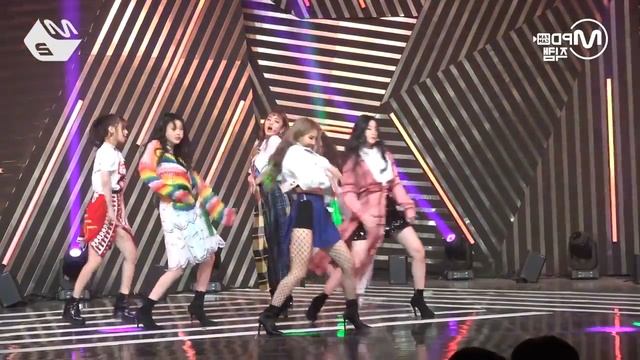 (Mirrored) (G)I-DLE ((여자)아이들) - "LATATA" (라타타) Dance Live Choreography Mirror M2 смотреть онлайн