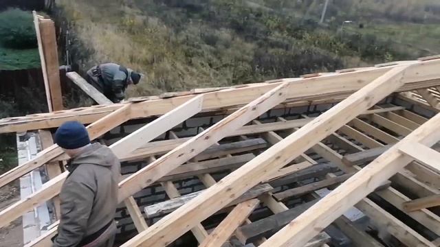 ЧЕТЫРЕХСКАТНОЙ КРЫША, МЯГКАЯ ЧЕРЕПИЦА ШИНГЛАС, СТРОПИЛА, ОБРЕШЕТКА, 2 ЧАСТЬ , смотреть онлайн