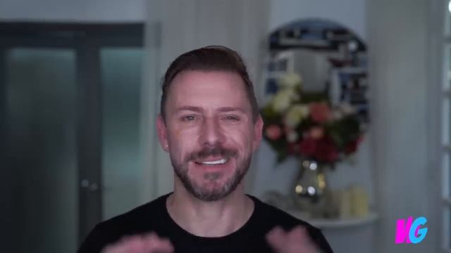 LED LIGHT THERAPY MASK REVIEW! PLUS GIVEAWAY! смотреть онлайн