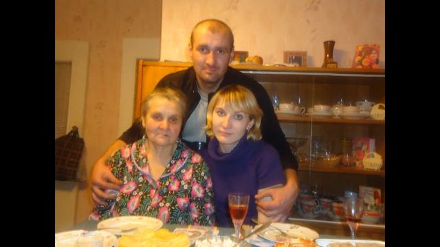 Редкие фото из семейного альбома.