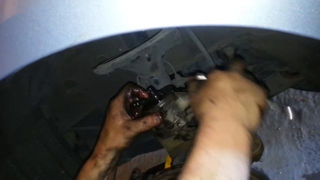 Easy 2005 kia front disk brake change w/o c clamp смотреть онлайн