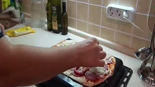 ПИЦЦА ЗА 12 МИНУТ смотреть онлайн