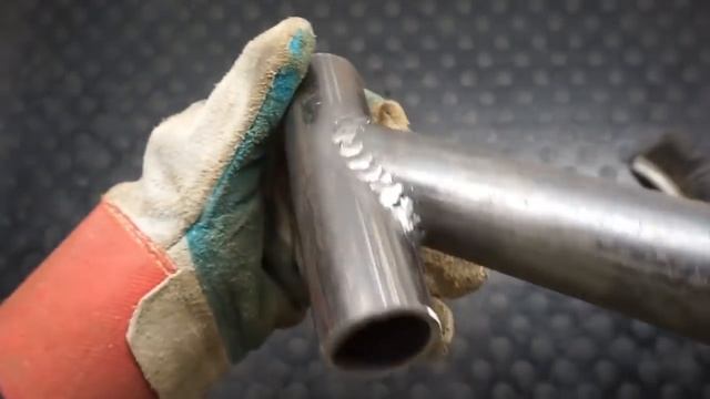 КРУТЫЕ САМОДЕЛКИ СВОИМИ РУКАМИ | ТОП 10 ПОЛЕЗНЫХ САМОДЕЛОК DIY смотреть онлайн