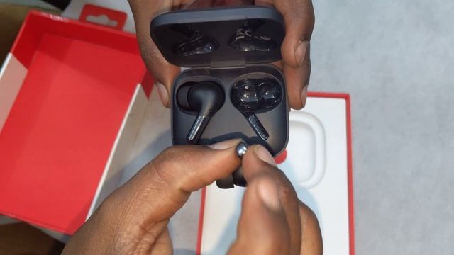 Oneplus Buds Pro With Warranty in Very Cheap Price l Unboxing and Finish l Indore Shopping смотреть онлайн