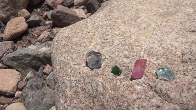 Сапфиры и алмазы можно найти на заброшенном ручье смотреть онлайн