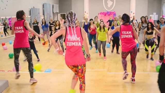ZUMBA FLOWER PARTY с Лучшими Инструкторами Одессы))) ? смотреть онлайн