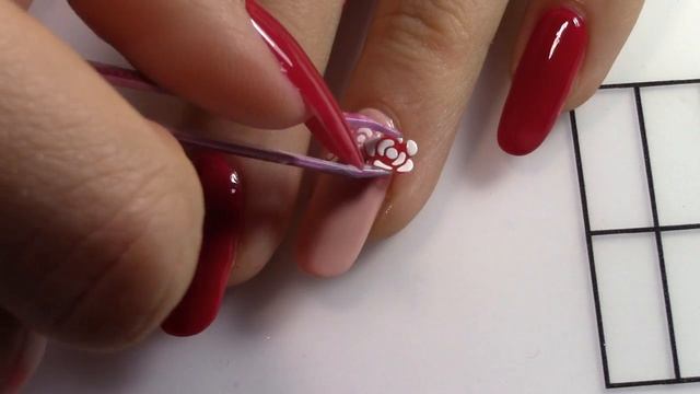 Маникюр с наклейками