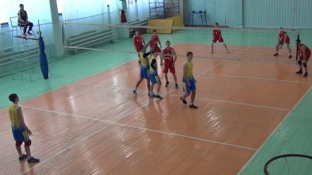 Городские соревнования, волейбол Школа №17, Иркутск. Первая игра 04.02.16 1-я партия смотреть онлайн