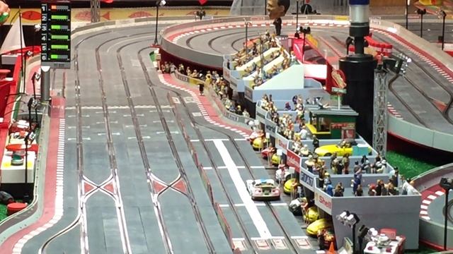 SCX Slot Car Digital Racing System Mega Track Tecnitoys смотреть онлайн