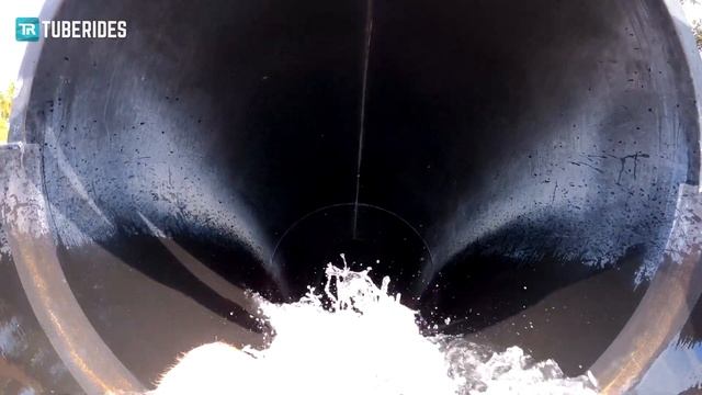 The Black Hole Waterslide at Aqualand Fréjus смотреть онлайн