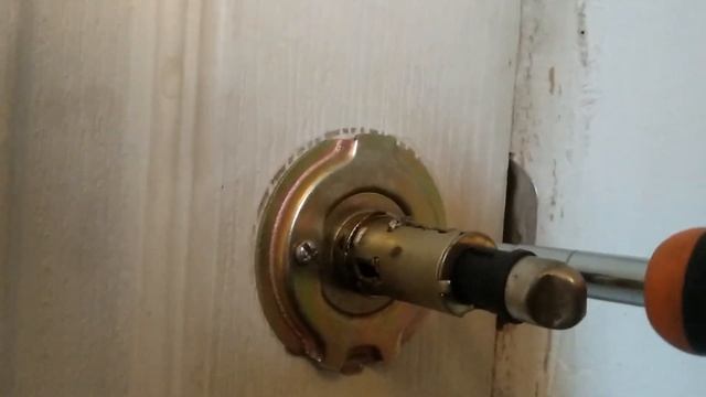 Как легко демонтировать ручку перед покраской межкомнатной двери смотреть онлайн