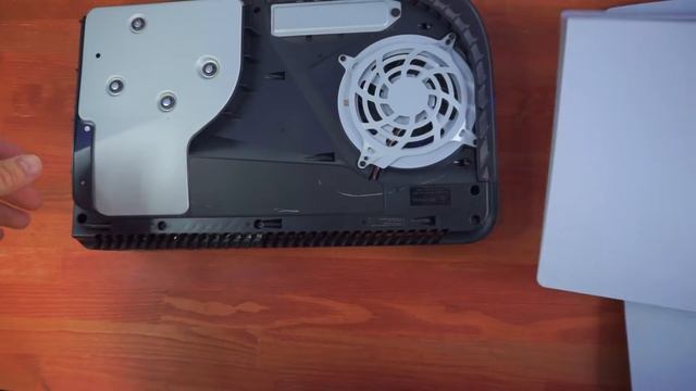 Как правильно снять крышку PlayStation 5? Инструкция без лишних слов. смотреть онлайн