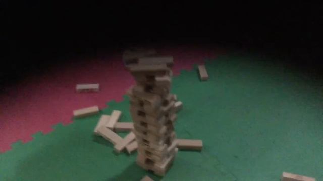 Classic Jenga building crash смотреть онлайн
