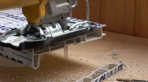 Как и чем отрезать пластиковый подоконник? Если подоконник мешает открываться холодильнику