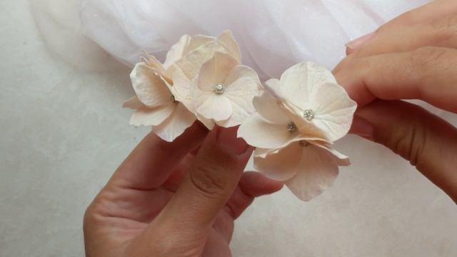 Нежные гортензии для свадебной прически смотреть онлайн